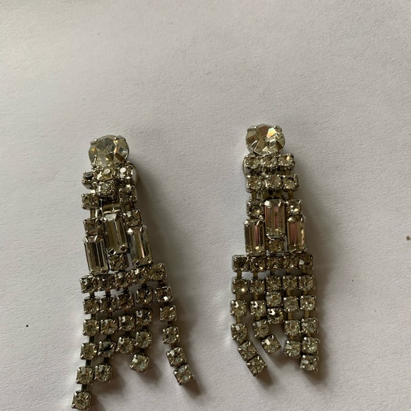 Vintage Rhinestone Earrings 1960 Kramer. - Picture 7 of 9